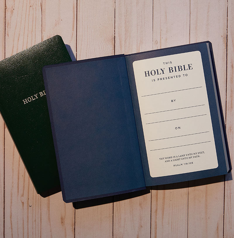 Holy Bible KJV Gift and Award Bible Red Letter Edition - Thomas Nelson