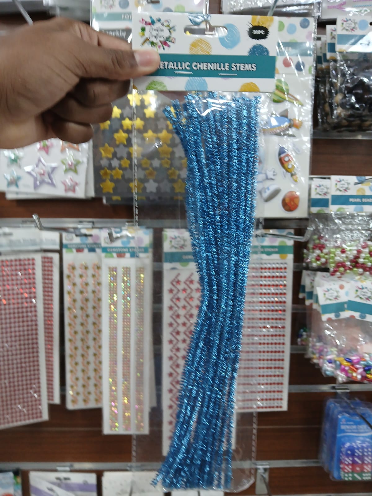 Creative Crafters Metallic Chenille Stems - 30 Pcs