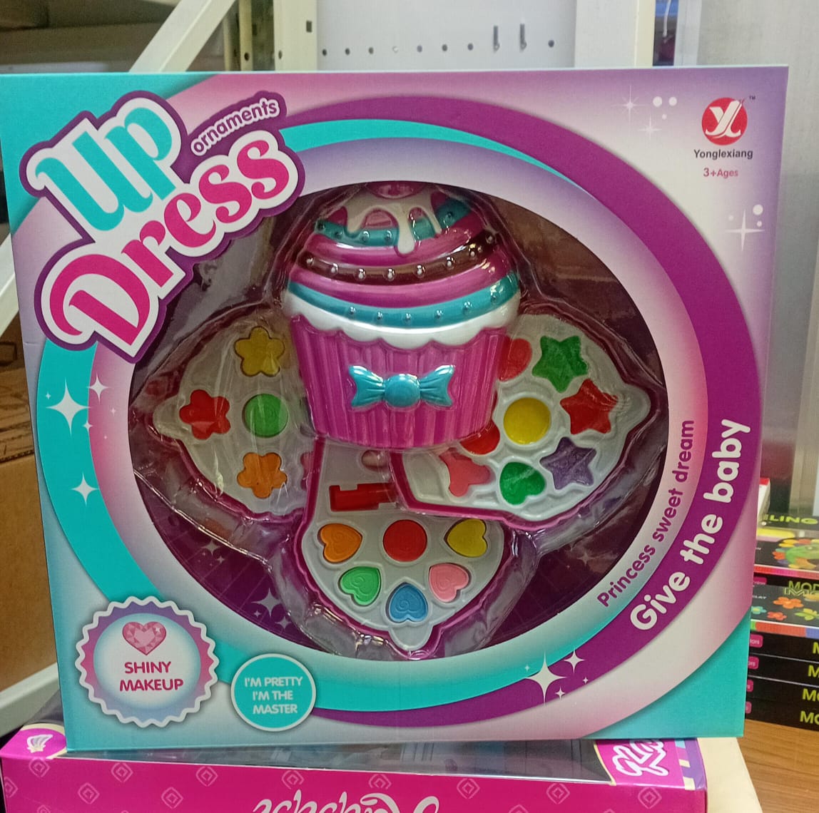 Dress Up Ornaments Make Up Kit