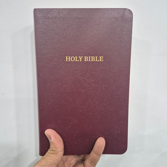 KJV Holy Bible by Thomas Nelson, Personal Size, Giant Print, Reference Bible