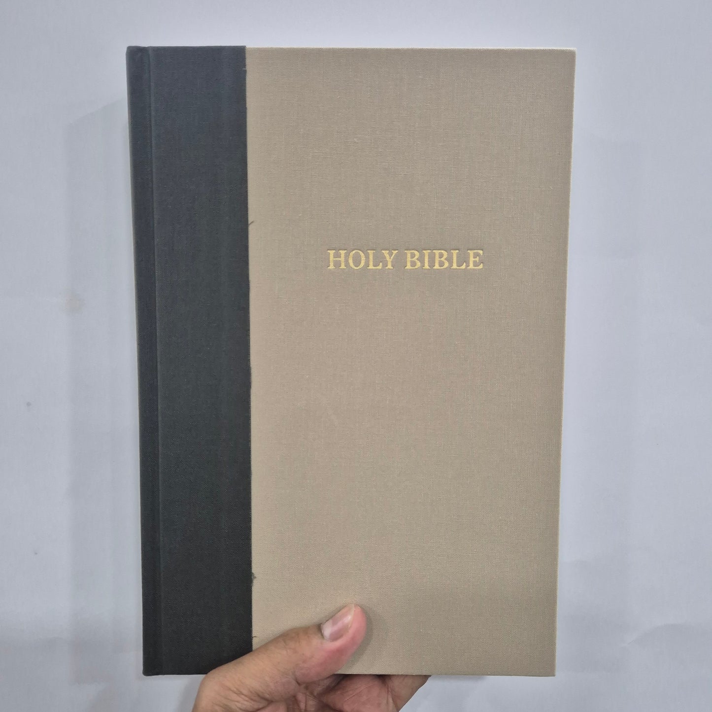 KJV Holy Bible by Thomas Nelson, Super Giant Print, Reference Bible
